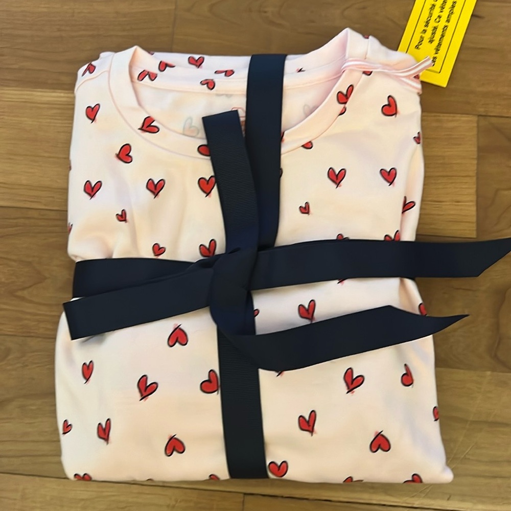 Girls Vineyard Vines  size 12 knit Lounge Set. Long sleeved.